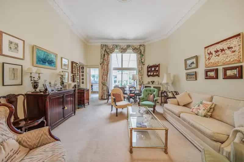 Flat For Sale , London, England