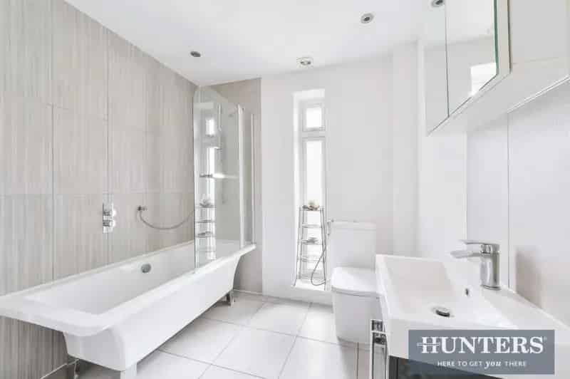 3 Bedroom Detached Bungalow To Let