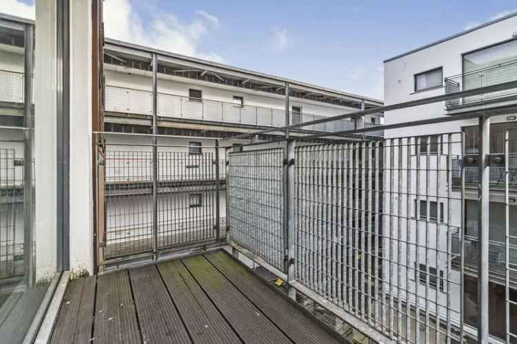 2 Bedroom Flat for Sale Manchester M4 Balcony Secure Parking