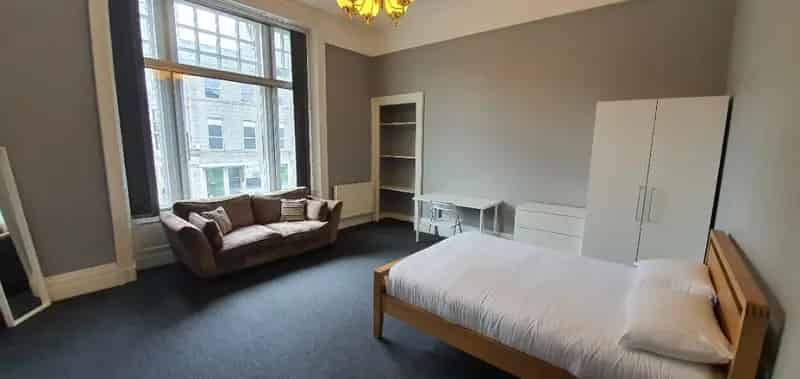 3 Bedroom City Centre Flat to Rent