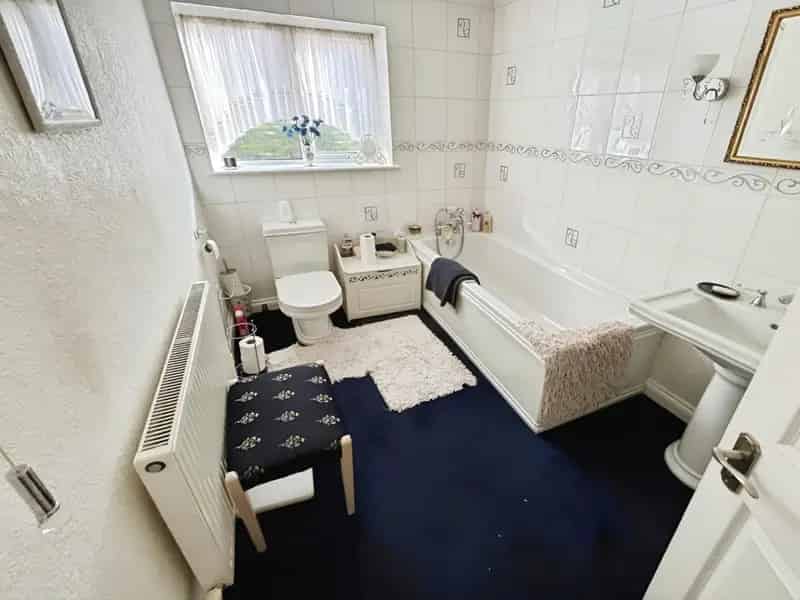 3 Bedroom Dormer Bungalow For Sale