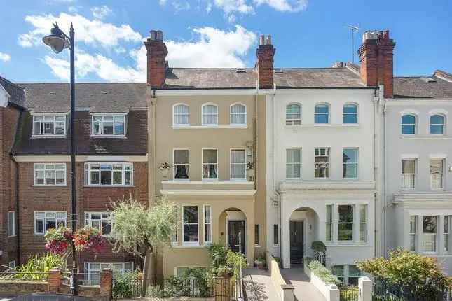 Richmond Hill Flat Stunning Thames Views Potential 3-4 Beds