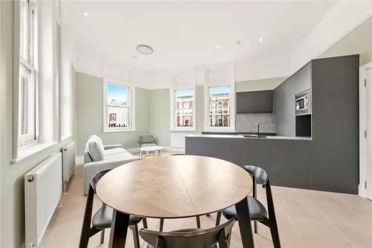 4 bedroom flat/apartment in Kentish Town