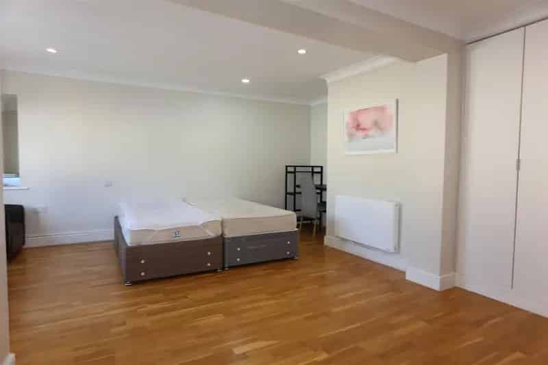 0 Bedroom Studio House to Rent in Brighton