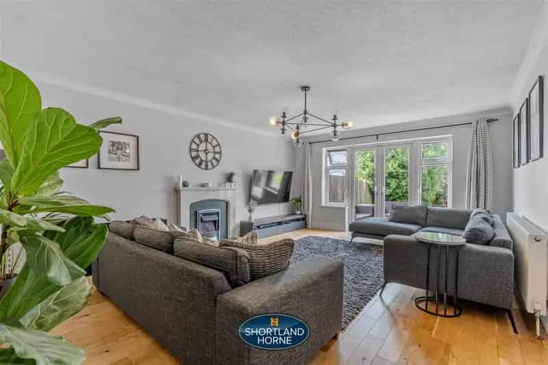 4 Bedroom Detached House to Rent in Styvechale