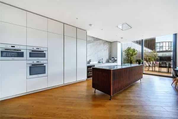 Three Bedroom Duplex Apartment Television Centre London