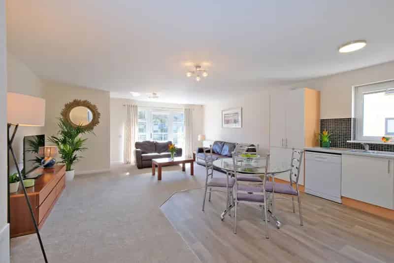 Two Bedroom Executive Apartment with Balcony and Parking