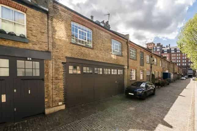Property for sale in Colonnade, Bloomsbury WC1N