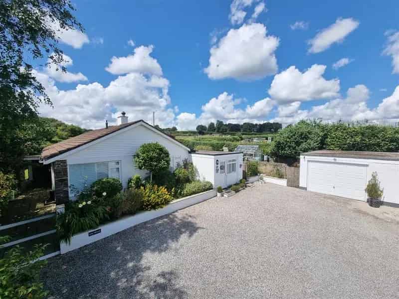 4 Bedroom Detached Bungalow for Sale