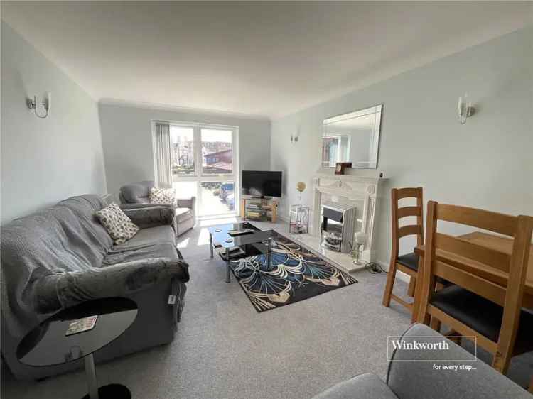 2 Bedroom Flat Barton on Sea Cliff Top Spacious Modern Garage