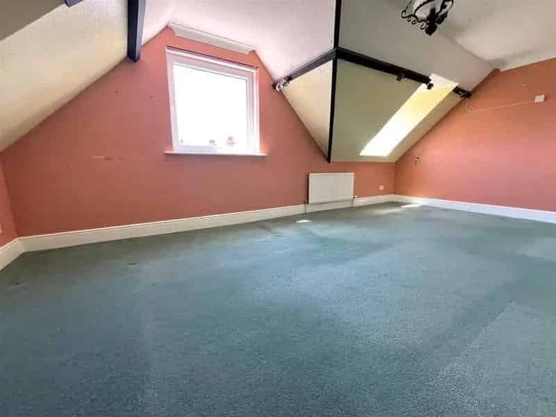 2 Bed Flat for Sale in North Swanage