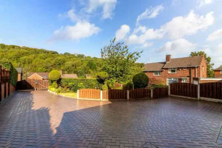 3 Bedroom Semi-Detached House to Rent