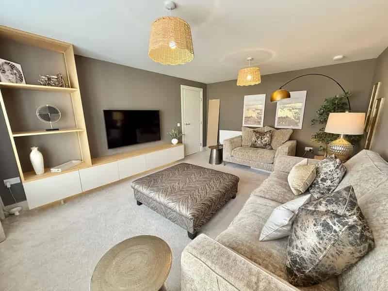 6 Bedroom Detached House for Sale in Inverness