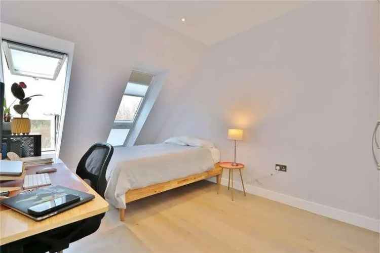 1 Bed Flat for Sale Modern Apartment Allocated Parking