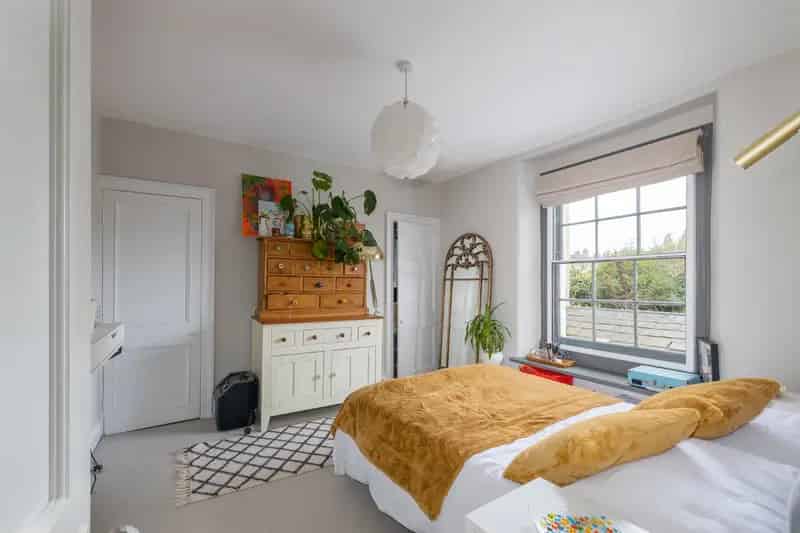 4 Bedroom Townhouse in Bath City Centre