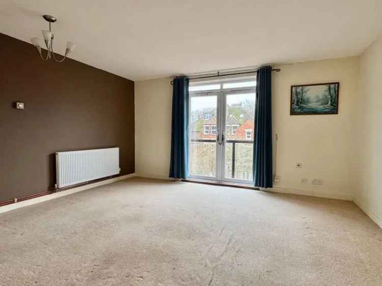 3 Bedroom Maisonette For Sale Folkestone CT20