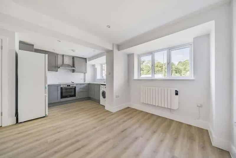 2 Bed Flat for Sale - Modern Apartment with EV Charger