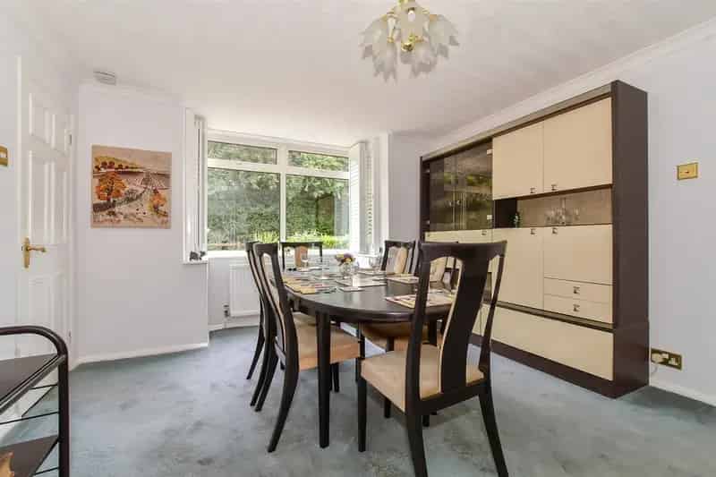 4 Bedroom Detached Bungalow for Sale in Hawkinge