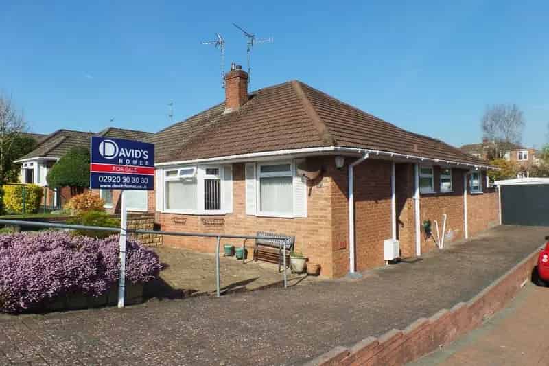2 Bedroom Bungalow for Sale in Cyncoed