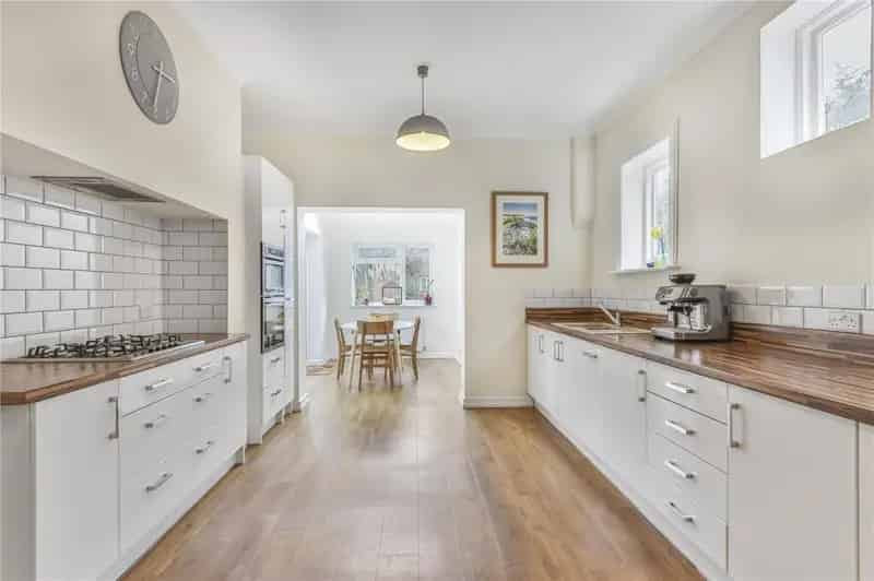 6 Bedroom Detached House For Sale Near Winton Recreation Ground