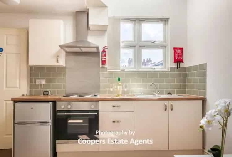 1 Bedroom Flat to Rent Mid June