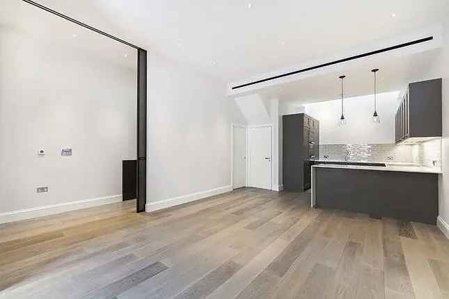 Terraced house to rent in Radnor Walk, Chelsea, London SW3