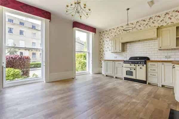 Grade II Listed Apartment Lansdown Crescent Cheltenham
