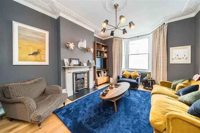 Stunning Refurbished Terraced House London SW4