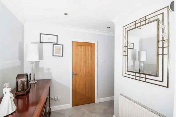 3 Bedroom Detached Bungalow Near Jumbles Reservoir
