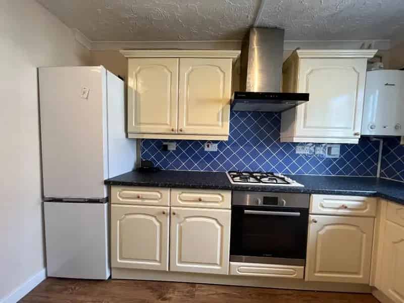 4 Bedroom Semi-Detached House