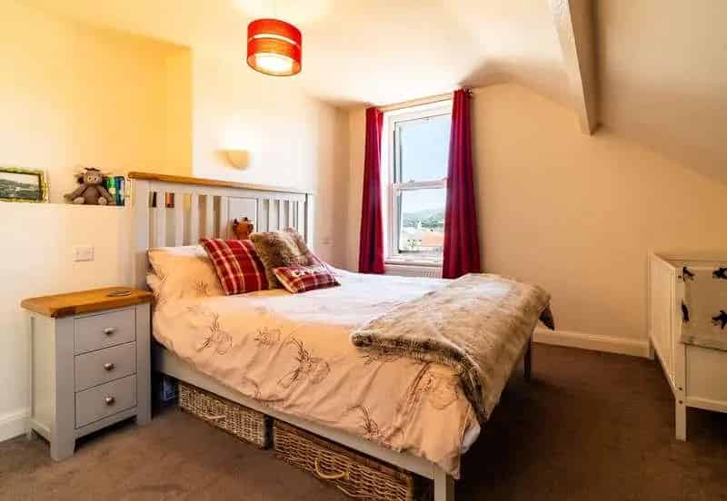 1 Bed Flat for Sale in Tywyn - Seafront Apartment