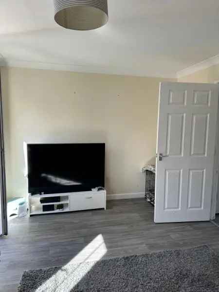 House For Rent in Gillingham, England