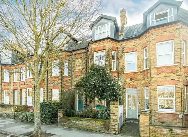 One Bedroom Victorian Conversion St Margarets Private Garden Near Station
