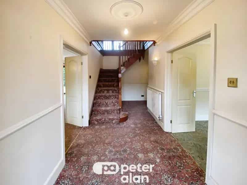 4 Bedroom Detached House with Garden and Sauna