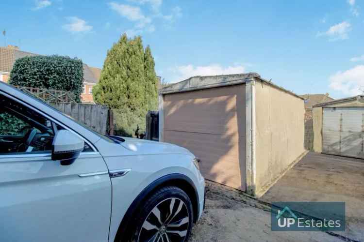 3 Bedroom Terraced House to Rent - Binley