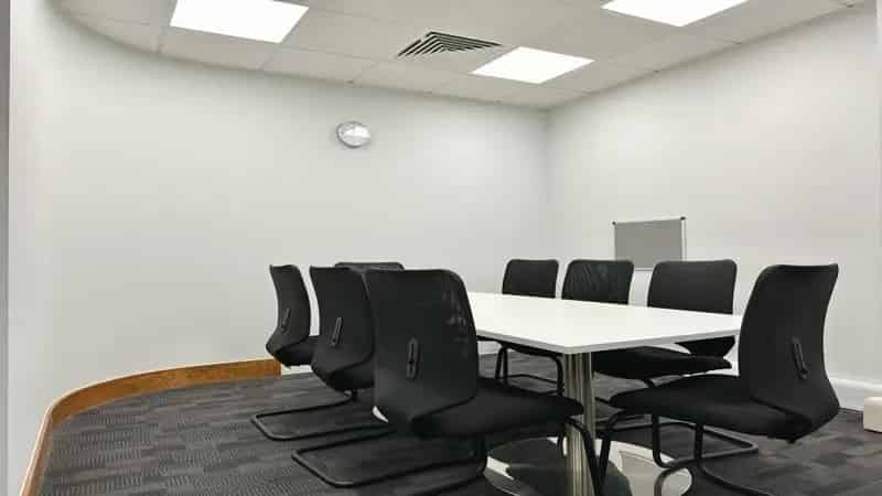 Commercial property For Rent , 34, George Street, Luton, England