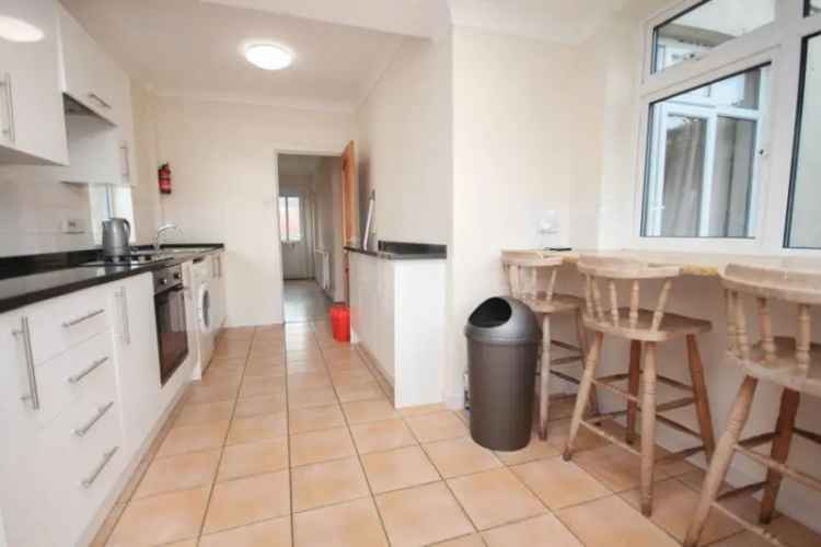3 Bedroom Detached House - Student Property