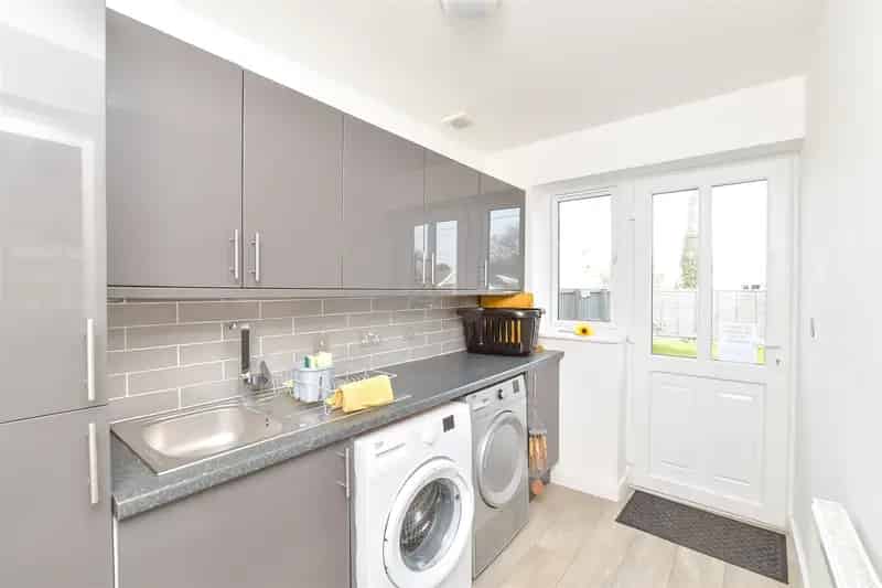 4 Bedroom Detached House for Sale in Bembridge