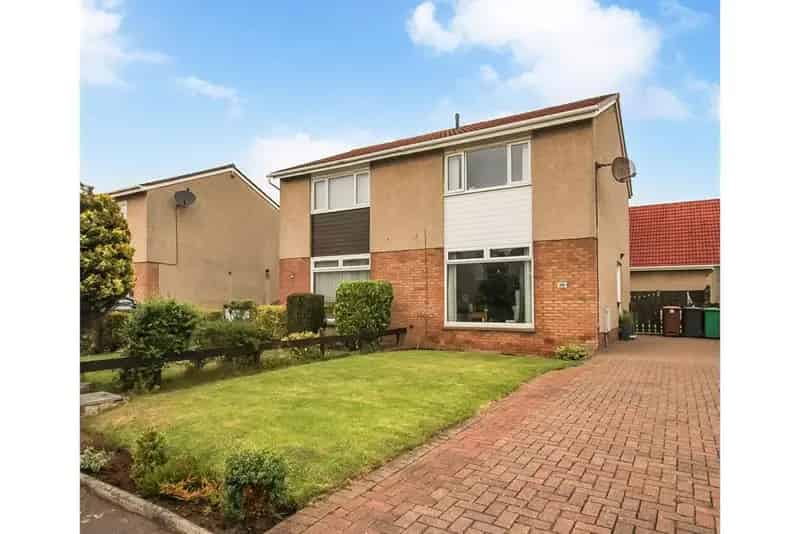 2 Bed Semi Detached House Near Rosyth Town Centre