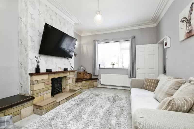 2 Bed Terrace House Eastbourne - First Time Buyer or Investor