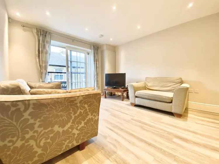 2 Bedroom Apartment for Sale in Brentwood