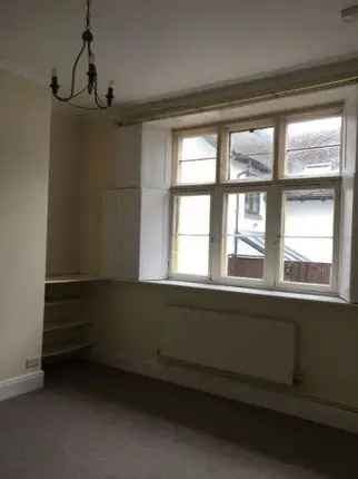 Flat to rent in The Cathedral Green, Llandaff, Cardiff CF5