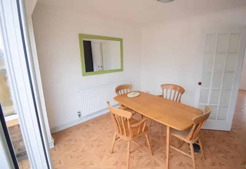 3 Bedroom Semi Detached House Kempston