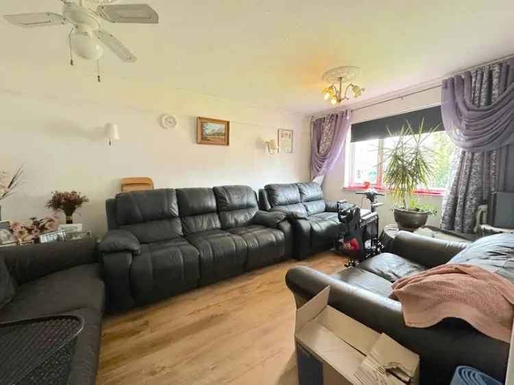 House For Sale in Ryefield, Wolverhampton, England