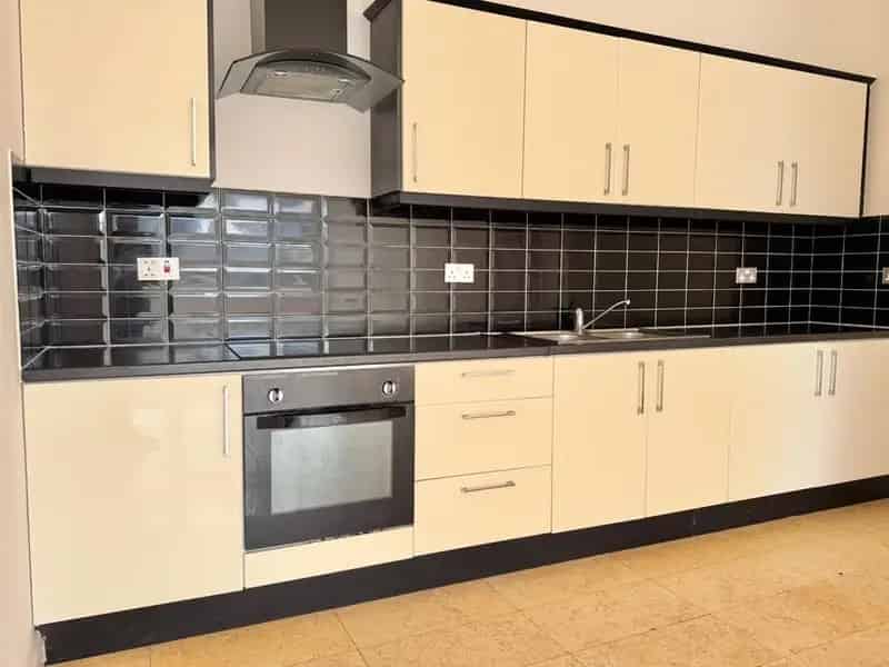 2 Bedroom Flat for Sale Folkestone Kent CT20