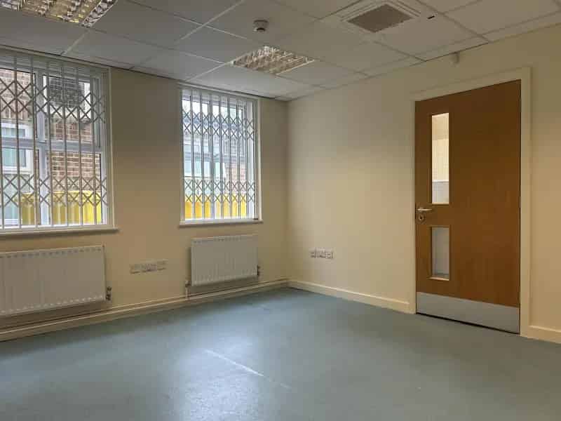 Ground Floor Medical Office E Use Class New Lease Parking