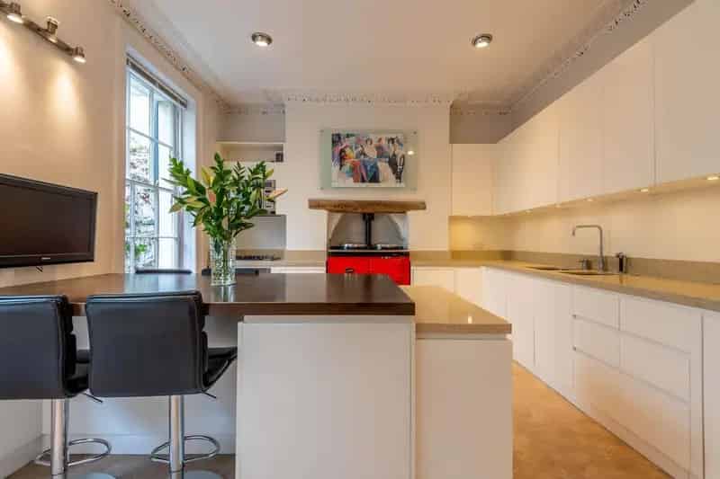 5 Bedroom Terraced House for Sale in Cheltenham