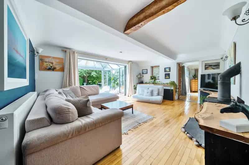 2 Bedroom Barn Conversion South Downs National Park