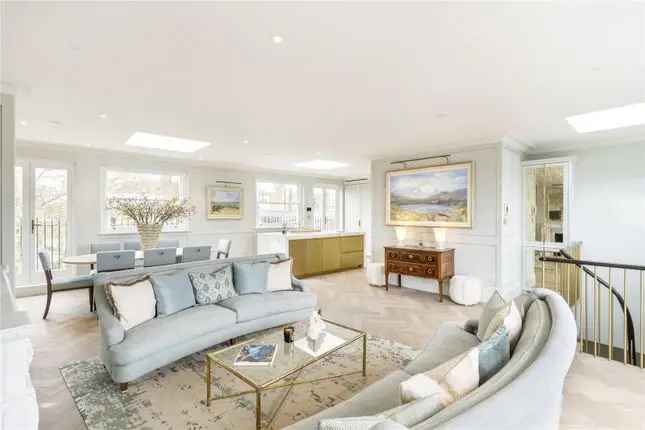 Luxury 3-Bedroom Penthouse Flat for Sale in Knightsbridge