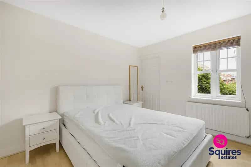 2 Bedroom Flat House to Rent